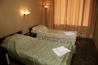 Гостиница Калуга-Холидей Калуга  Стандартный двухместный номер с 1 кроватью или 2 отдельными кроватями -1